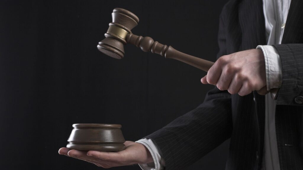 Cobrança judicial e extrajudicial, quando usar cada uma